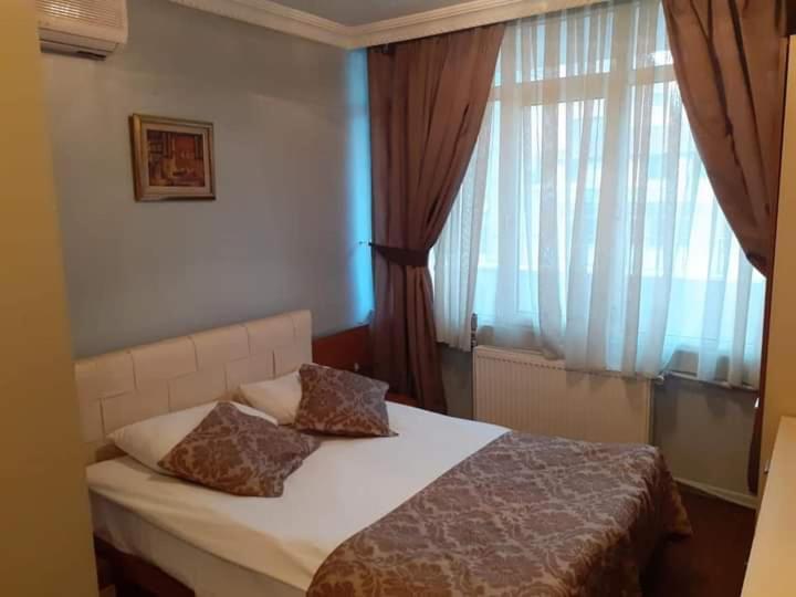 Tac Hotel Hotel